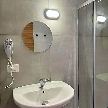 Brivio Hotel 2*