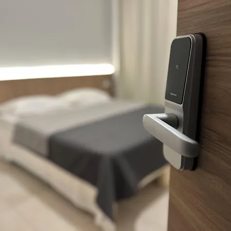 Brivio Hotel 2*
