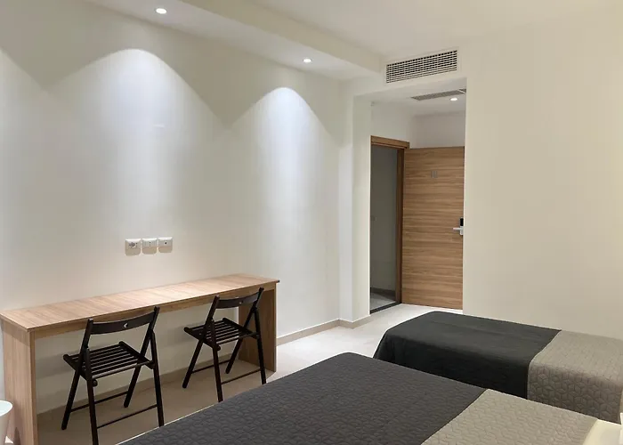 オテル ブリヴィオ 2*